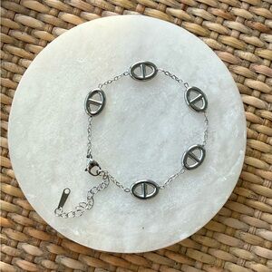 Designer Dainty Chain Bracelet